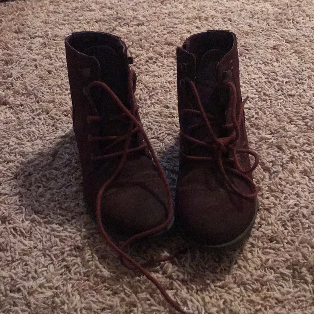 Women’s shoes